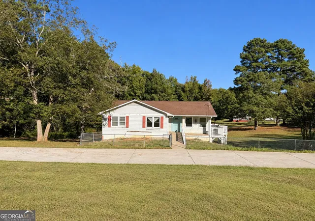 Photo 1 of Sale Pending at 1081 Travis Dr, Watkinsville, GA 30677 | MLS# 10878036 | Listing updated on 2026-10-30