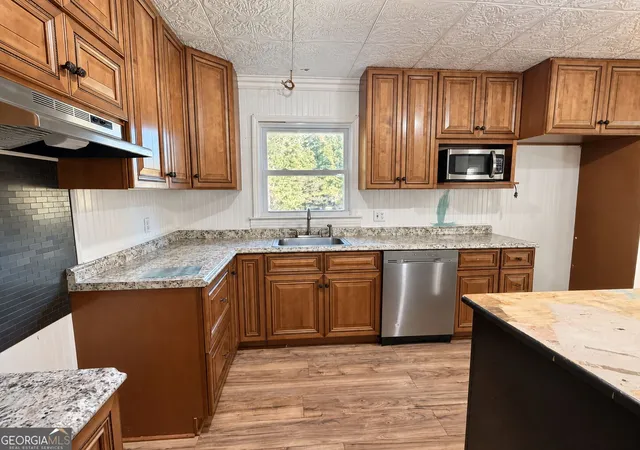 Photo 2 of Sale Pending at 1081 Travis Dr, Watkinsville, GA 30677 | MLS# 10878036 | Listing updated on 2026-10-30