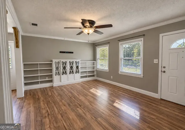 Photo 4 of Sale Pending at 1081 Travis Dr, Watkinsville, GA 30677 | MLS# 10878036 | Listing updated on 2026-10-30