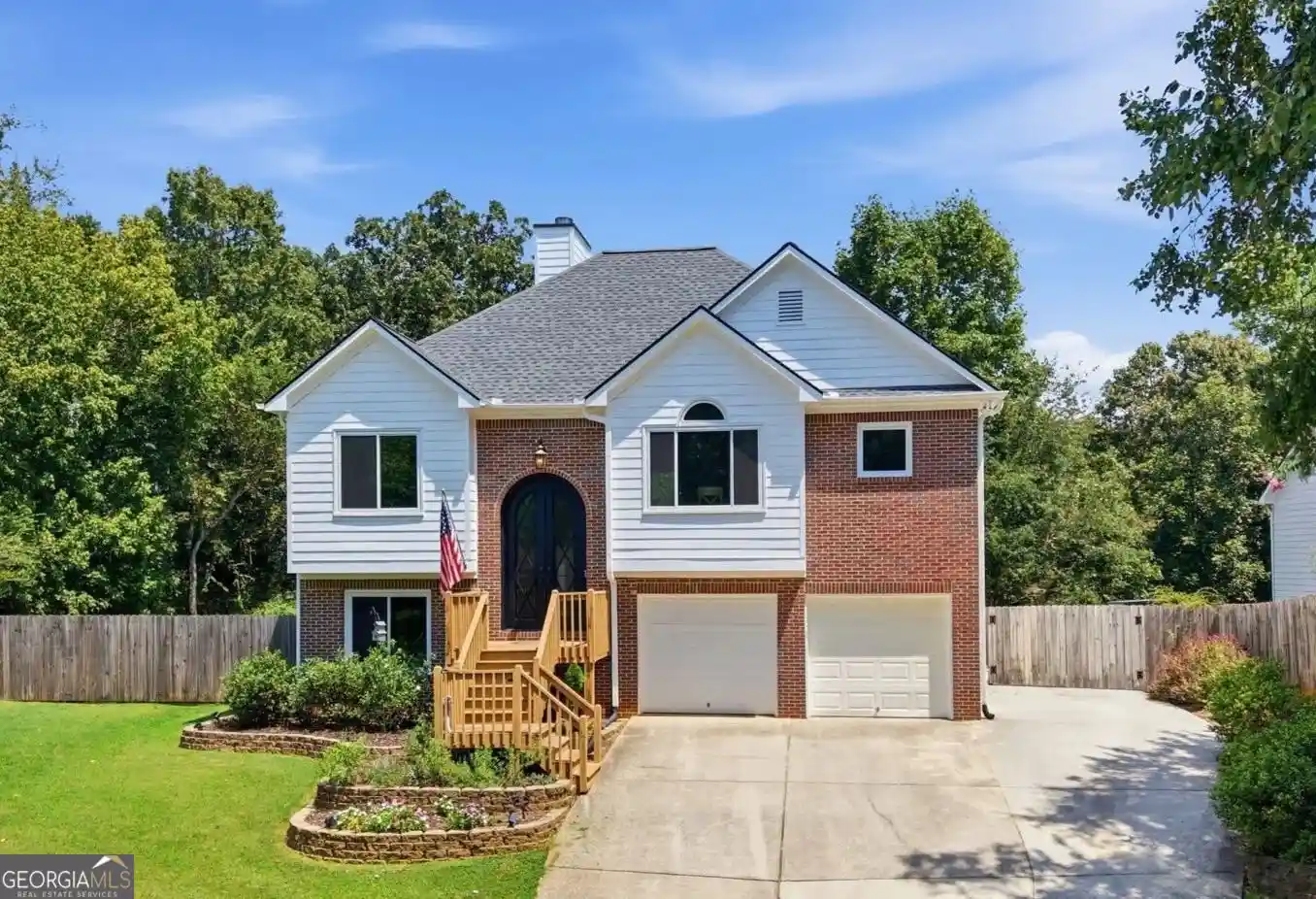 Photo 1 of Single family home for sale at 7525 Austin Harbor Dr, Cumming, GA 30041 | MLS# 10837676 | Listing updated on 2026-10-19
