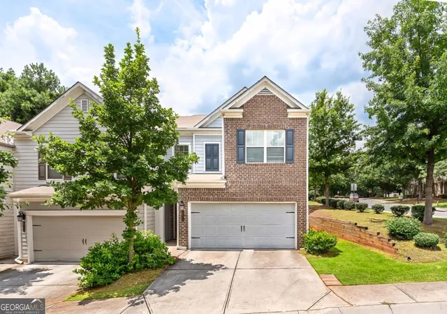 Townhouse for sale at 2573 Parkwood Cvs Dr, Atlanta, GA 30340 | MLS# 10804830