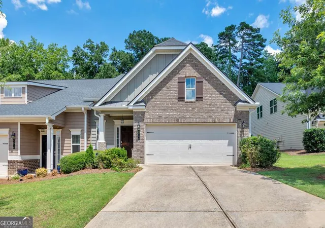 Photo 1 of Townhouse for sale at 4514 Grenadine Cir, Acworth, GA 30101 | MLS# 10806843 | Listing updated on 2026-09-11