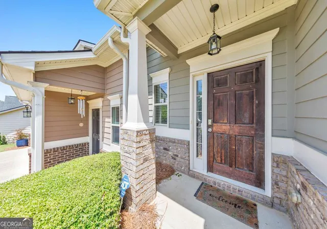 Photo 3 of Townhouse for sale at 4514 Grenadine Cir, Acworth, GA 30101 | MLS# 10806843 | Listing updated on 2026-09-11