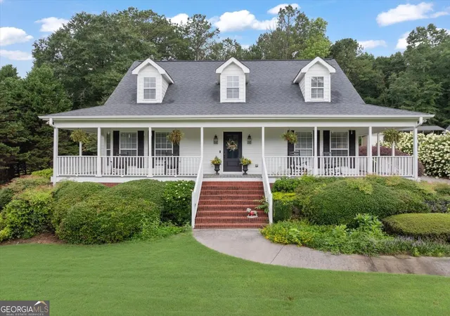 2nd image of 2011 Windfield Dr, Monroe, GA 30655 | MLS# 10806532