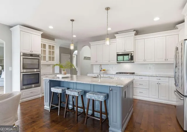 Photo 4 of Single family home for sale at 4010 Pinebrook Cir, Cumming, GA 30028 | MLS# 10770526 | Listing updated on 2026-08-21