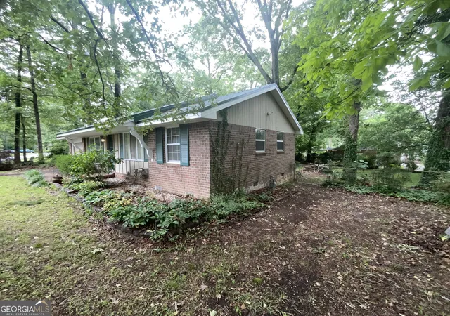 Photo 3 of Single family home for sale at 62 Jonathan Rd, Riverdale, GA 30274 | MLS# 10763330 | Listing updated on 2026-08-04