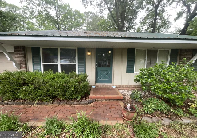 Photo 3 of Single family home for sale at 62 Jonathan Rd, Riverdale, GA 30274 | MLS# 10763330 | Listing updated on 2026-08-04