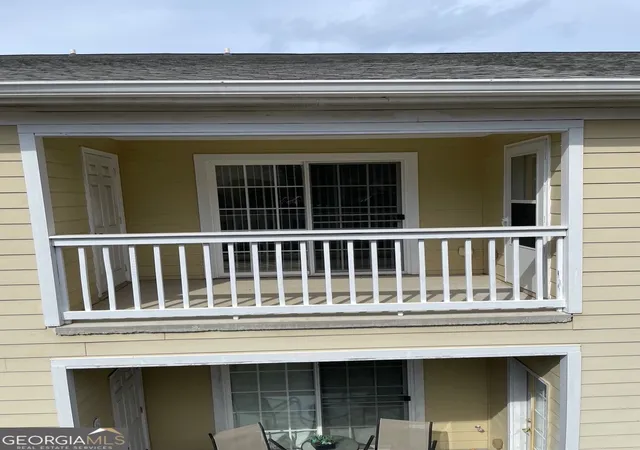 2nd image of 1015 Holly Dr, Gainesville, GA 30501