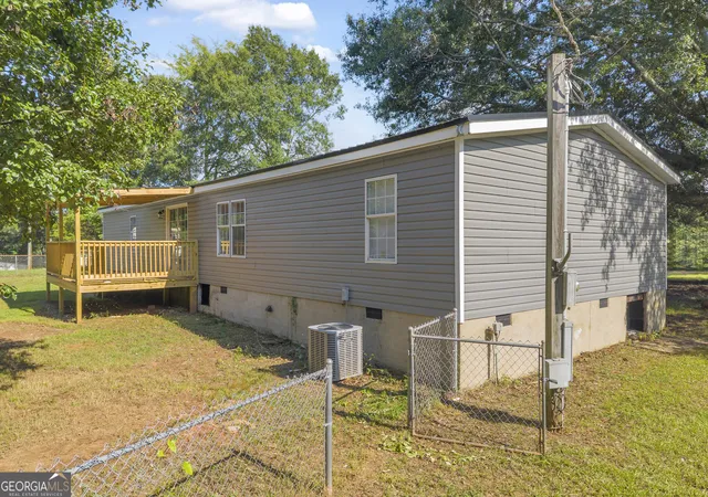 Photo 2 of Sale Pending at 1544 Highway 72 W, Comer, GA 30629 | MLS# 10808053 | Listing updated on 2026-08-17