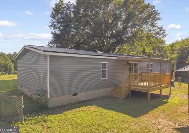 Photo 4 of Sale Pending at 1544 Highway 72 W, Comer, GA 30629 | MLS# 10808053 | Listing updated on 2026-08-17