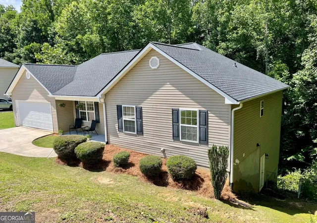 2nd image of 95 Mountain Overlook Dr, Cleveland, GA 30528 | MLS# 10735478