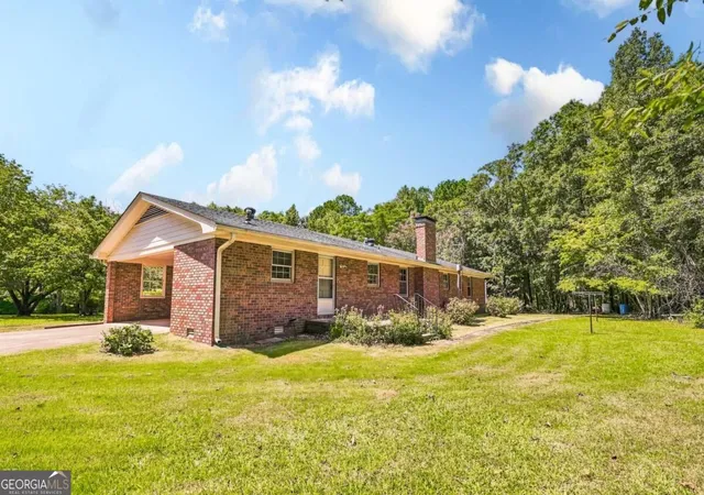Photo 3 of Single family home for sale at 9036 Hwy 72 W, Hull, GA 30646 | MLS# 10830166 | Listing updated on 2026-09-03