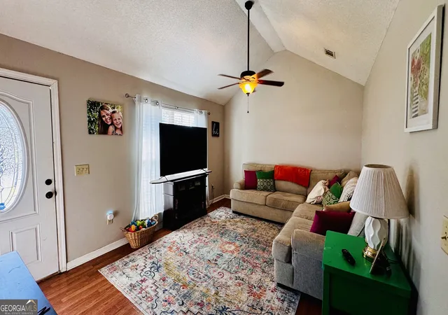 Photo 3 of Single family home for sale at 122 Pearson St, Reidsville, GA 30453 | MLS# 10829298 | Listing updated on 2026-09-03
