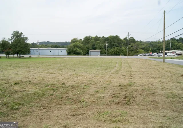 Photo 3 of Sale Pending at 1548 Hwy 53 Spur, Calhoun, GA 30701 | MLS# 10835749 | Listing updated on 2026-08-31