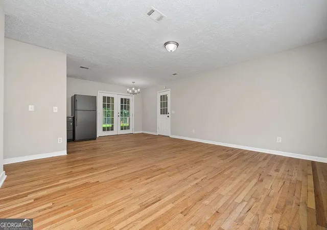 Photo 3 of Single family home for sale at 3740 Lavilla Dr, Powder Springs, GA 30127 | MLS# 10824725 | Listing updated on 2026-09-23
