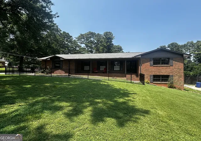 2nd image of 381 Chicopee Dr Ne, Marietta, GA 30060 | MLS# 10814990