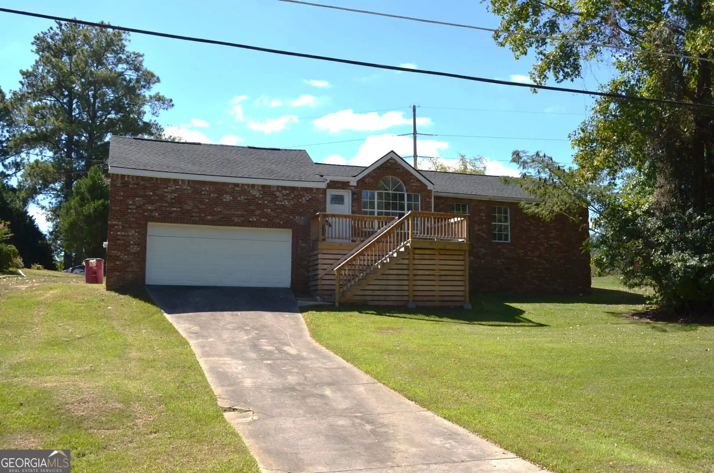 Photo 1 of Sale Pending at 2311 Gwendale Dr E, Lizella, GA 31052 | MLS# 10854175 | Listing updated on 2026-10-06