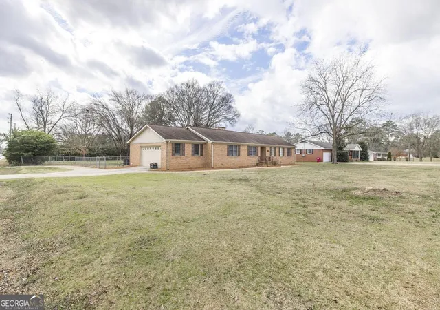 Homes for sale in Macon, GA | 3708 Jones Rd, Macon, GA 31216 | MLS# 10695139