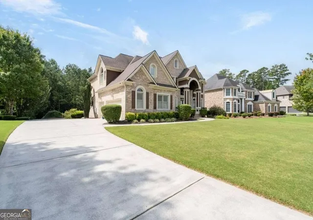 Photo 2 of Sale Pending at 430 Kendrick Ter Sw, Atlanta, GA 30331 | MLS# 10829343 | Listing updated on 2026-10-29