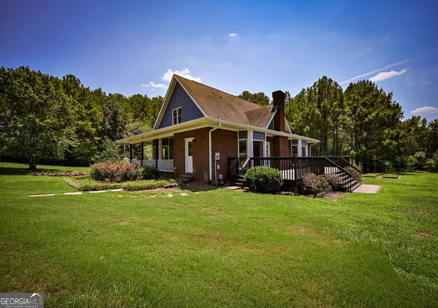 Photo 4 of Single family home for sale at 160 River Ln, Covington, GA 30016 | MLS# 10818782 | Listing updated on 2026-09-16