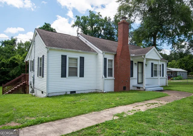 Homes for sale in Lanett, AL | 4311 Cusseta Road, Lanett, AL 36863 | MLS# 10732225