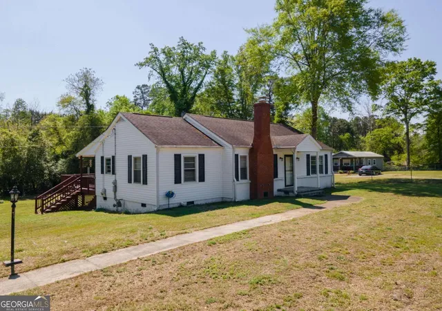 Homes for sale in Lanett, AL | 4311 Cusseta Road, Lanett, AL 36863 | MLS# 10732225