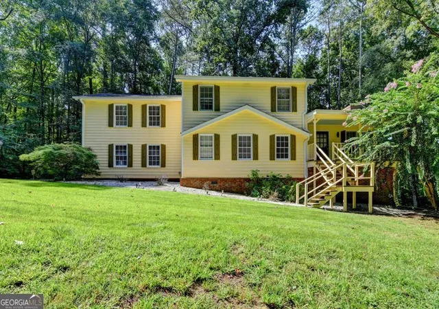 2nd image of 1811 High Ridge Dr Sw, Conyers, GA 30094 | MLS# 10830993