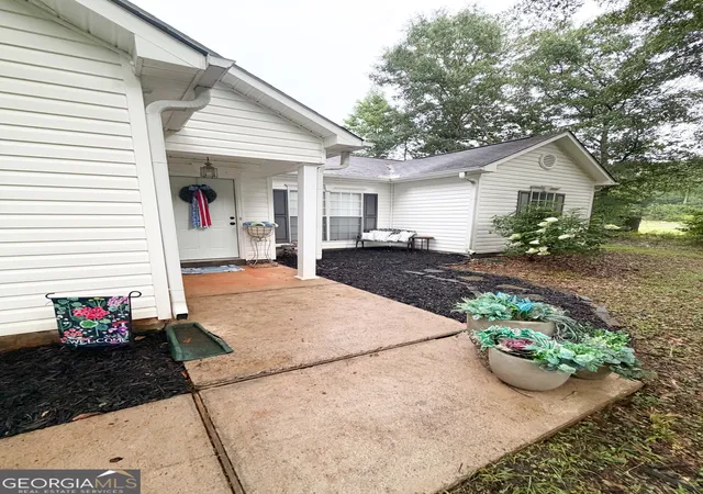 2nd image of 300 Edgemont Dr, Lagrange, GA 30240 | MLS# 10813243