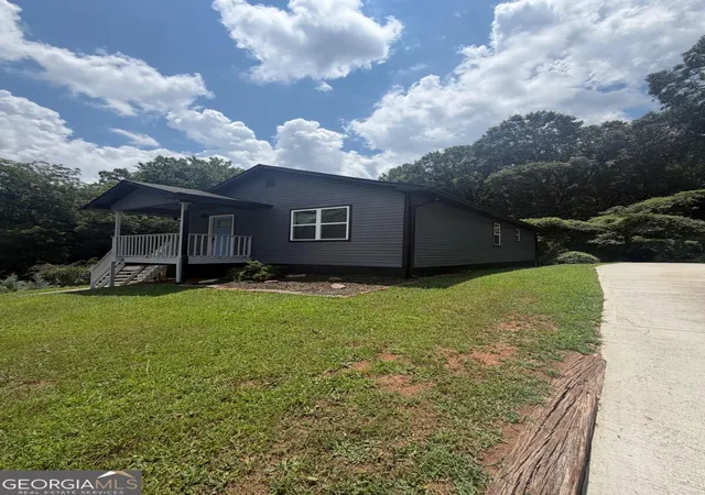 Photo 2 of Sale Pending at 1700 North Ave Nw, Atlanta, GA 30318 | MLS# 10830107 | Listing updated on 2026-09-30