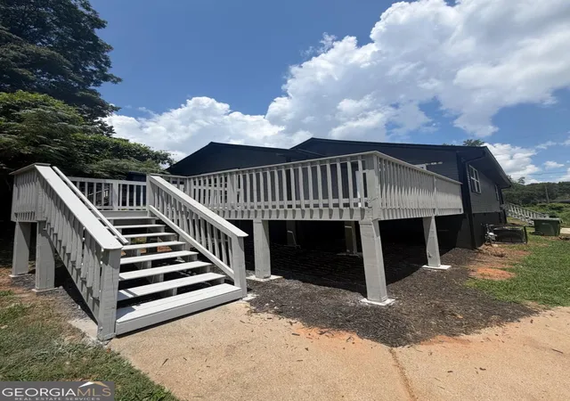 Photo 3 of Sale Pending at 1700 North Ave Nw, Atlanta, GA 30318 | MLS# 10830107 | Listing updated on 2026-09-30