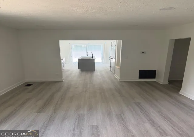 Photo 4 of Sale Pending at 1700 North Ave Nw, Atlanta, GA 30318 | MLS# 10830107 | Listing updated on 2026-09-30