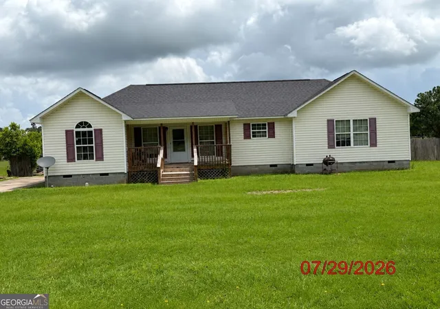 1st image of 257 E Railroad St, Jeffersonville, GA 31044 | MLS# 10815218