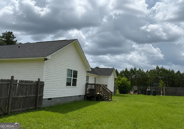 5th image of 257 E Railroad St, Jeffersonville, GA 31044 | MLS# 10815218