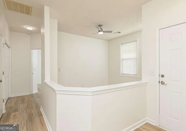 Photo 3 of Single family home for sale at 707 Bedford Ct, Woodstock, GA 30188 | MLS# 10789461 | Listing updated on 2026-08-20