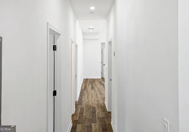 Photo 3 of Single family home for sale at 923 Smith St Sw, Atlanta, GA 30310 | MLS# 10822093 | Listing updated on 2026-08-22