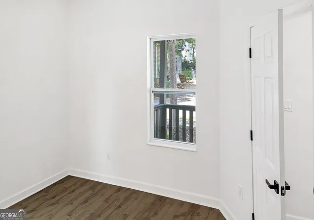 Photo 4 of Single family home for sale at 923 Smith St Sw, Atlanta, GA 30310 | MLS# 10822093 | Listing updated on 2026-08-22