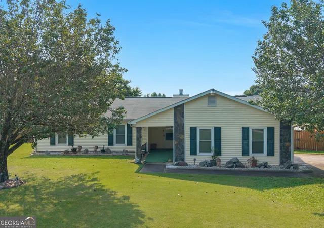 1st image of 109 Summerfield Dr, Mcdonough, GA 30253 | MLS# 10820242