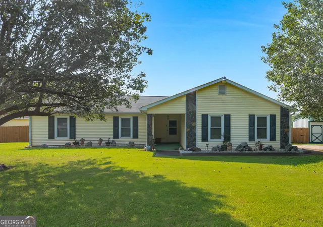 2nd image of 109 Summerfield Dr, Mcdonough, GA 30253 | MLS# 10820242