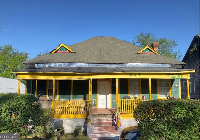Single family home for sale at 257 Madison St, Macon, GA 31201 | MLS# 10796642