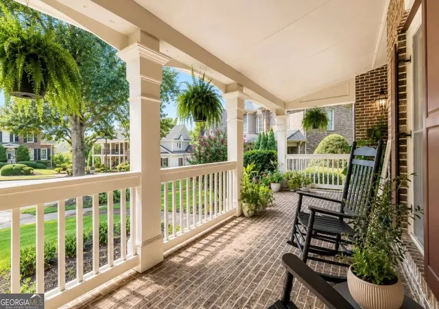 5th image of 914 Meadow Club Ct, Suwanee, GA 30024 | MLS# 10830123