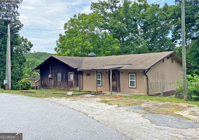 Photo 2 of Single family home for sale at 7089 Highway 19 N, Dahlonega, GA 30533 | MLS# 10802443 | Listing updated on 2026-09-05