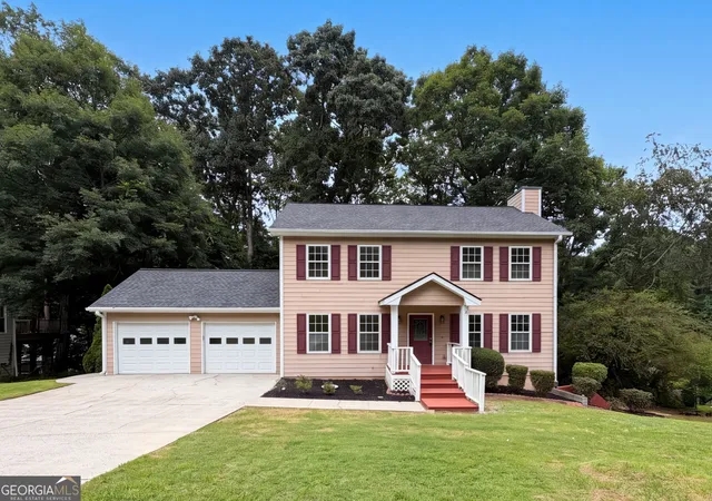 Homes for sale in Buford, GA | 4615 Creek Bluff Dr, Buford, GA 30518 | MLS# 10794712