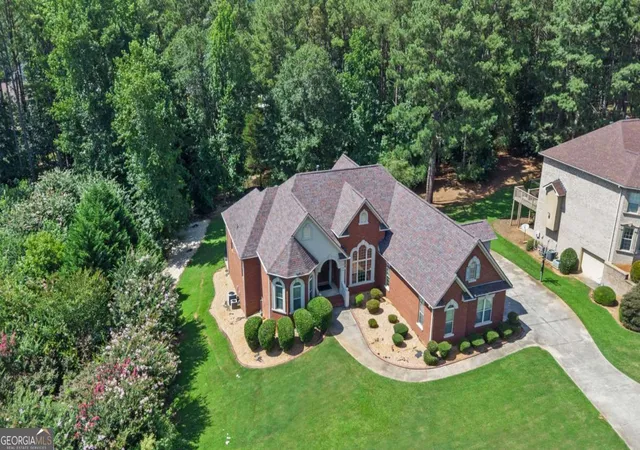 Photo 3 of Single family home for sale at 812 Treeline Dr, Conyers, GA 30094 | MLS# 10812512 | Listing updated on 2026-08-27
