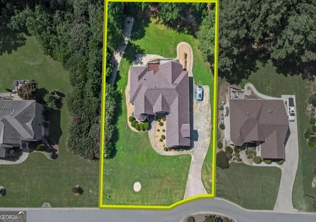 Photo 3 of Single family home for sale at 812 Treeline Dr, Conyers, GA 30094 | MLS# 10812512 | Listing updated on 2026-08-27