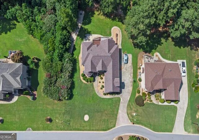 Photo 4 of Single family home for sale at 812 Treeline Dr, Conyers, GA 30094 | MLS# 10812512 | Listing updated on 2026-08-27