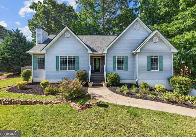 1st image of 1086 Fieldstone Dr, Canton, GA 30114 | MLS# 10773570