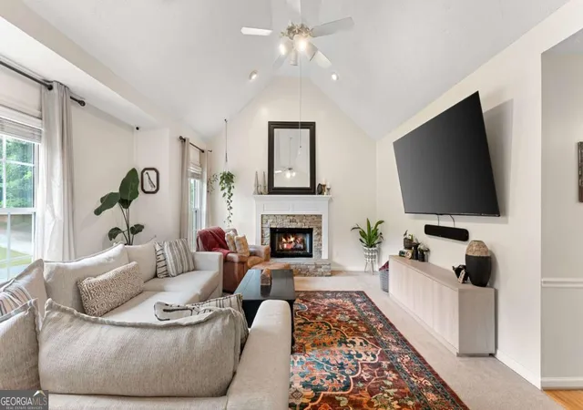 3rd image of 1086 Fieldstone Dr, Canton, GA 30114 | MLS# 10773570
