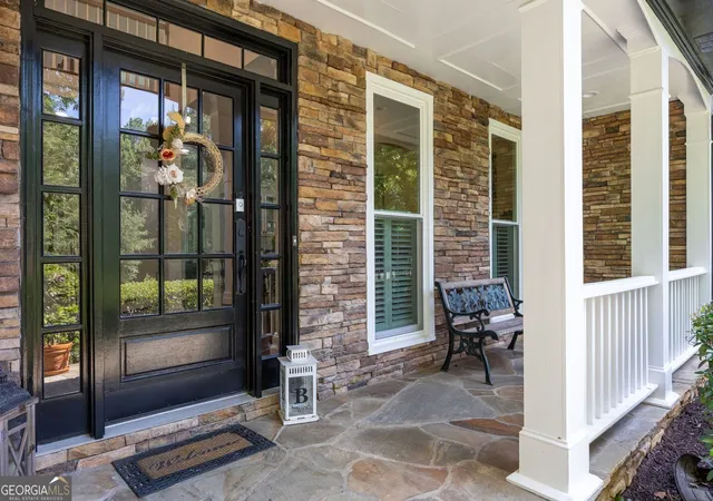 Photo 3 of Single family home for sale at 5363 Thornapple Ln Nw, Acworth, GA 30101 | MLS# 10805429 | Listing updated on 2026-08-31
