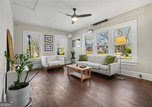 3rd image of 1018 Katherwood Dr Sw, Atlanta, GA 30310 | MLS# 10716222