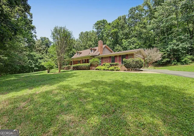 1st image of 403 S Sequoyah Cir Ne, Calhoun, GA 30701 | MLS# 10787107